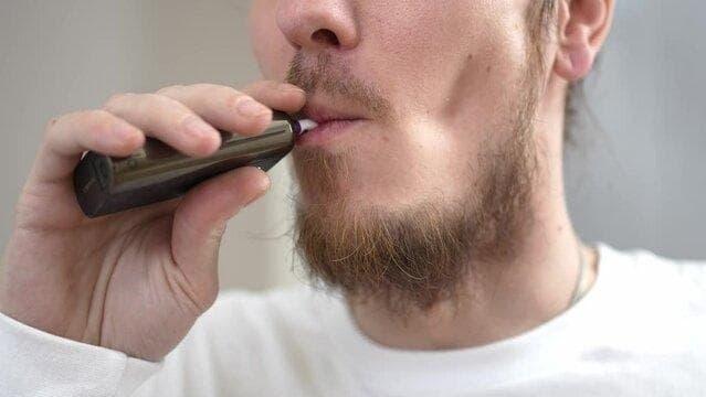 patlayan elektronik sigara tehlikeleri ve korunma yolları, güncel haberler ve uzman tavsiyeleri