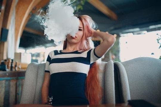 thy elektronik sigara nasıl taşınır, uçak yolculuğunda dikkat edilmesi gerekenler ve pratik öneriler