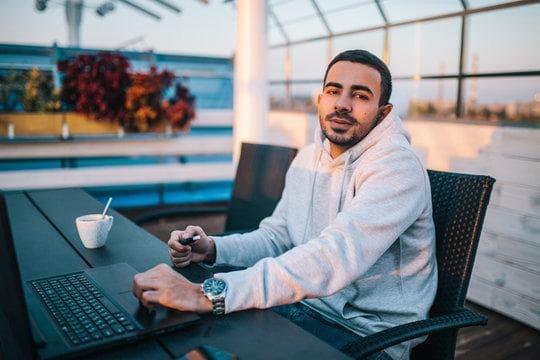 Ankara elektronik sigara piyasasında 2025 trendleri ve en iyi mağaza tavsiyeleri