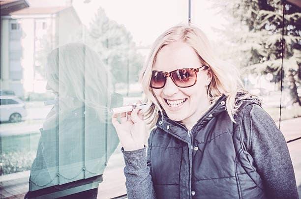 ovale elektronik sigara incelemesi ve en popüler aroma seçenekleri ile güvenli kullanım tüyoları